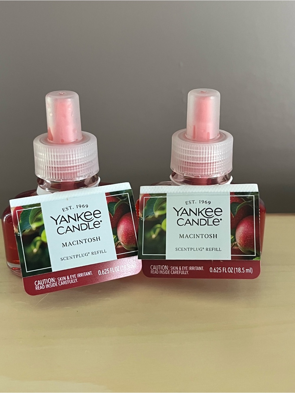 Two New Yankee Candle Macintosh Plug In Scented Refills